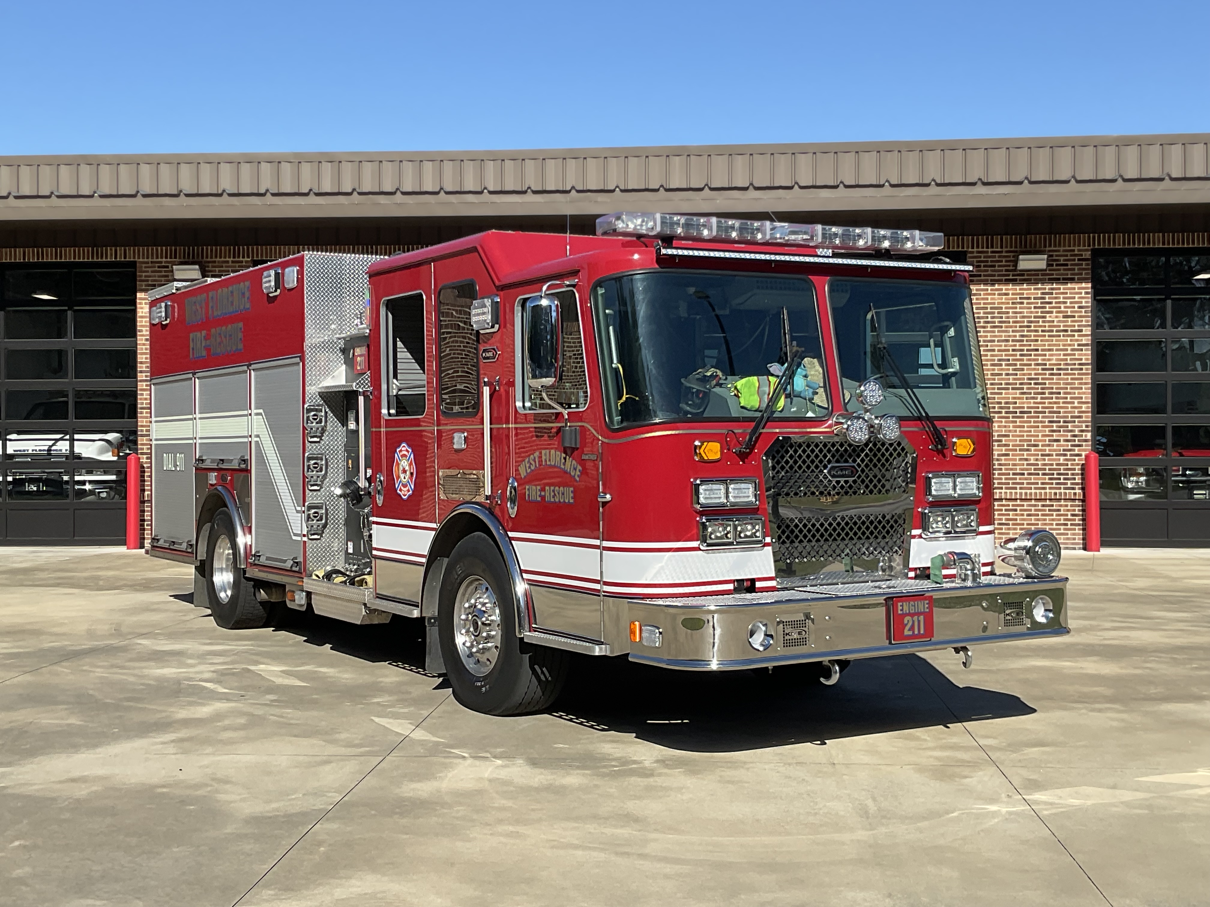 Engine 211 (Engine)